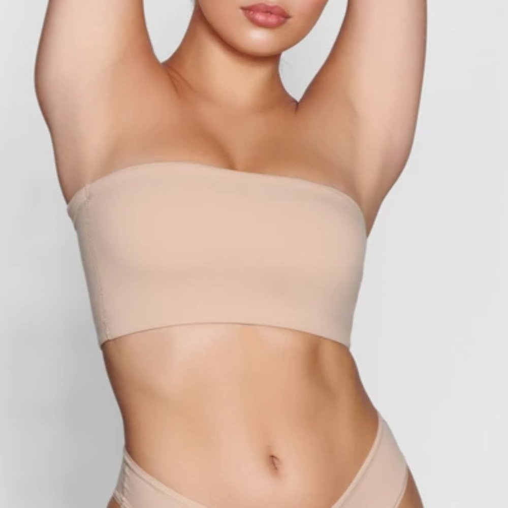 SKIMS Fits Everybody Bandeau Bra